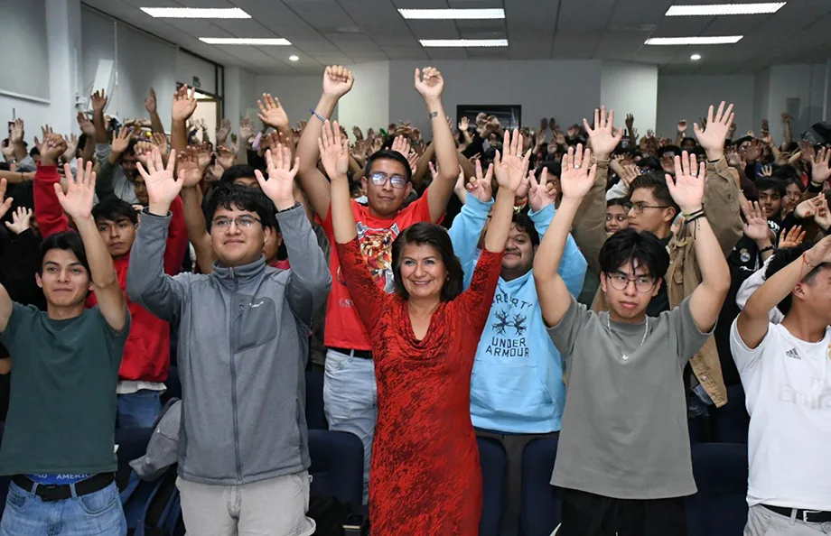 Universidad Tecnológica de Huejotzingo promueve risoterapia para mejorar salud emocional estudiantil