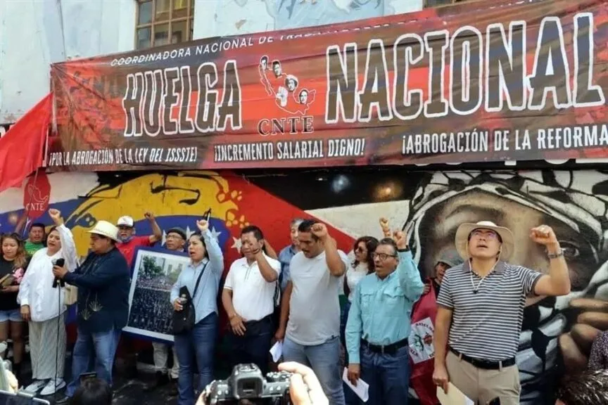 Analizan impacto de plazas docentes negociadas con la CNTE en el rezago educativo