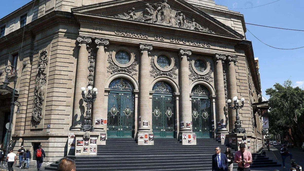 Congreso de CDMX aprueba ley para proteger datos personales y fomentar tradiciones culturales