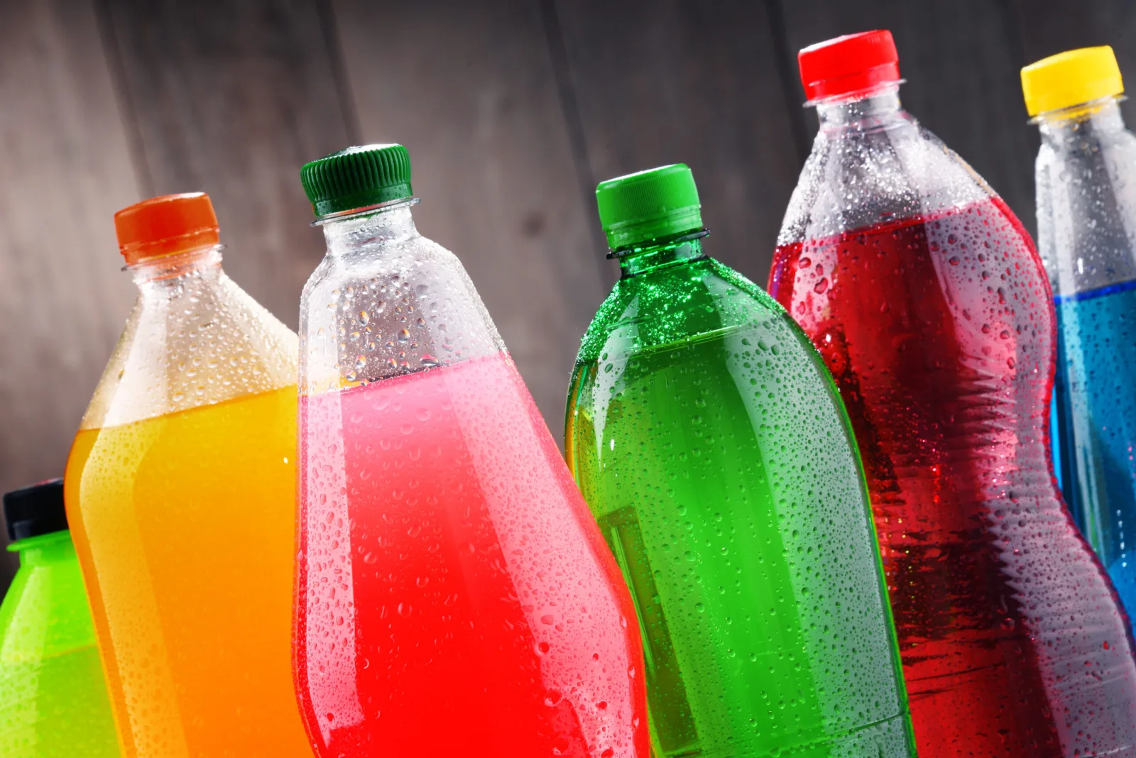 El consumo frecuente de bebidas azucaradas se vincula con mayor riesgo de cáncer de hígado