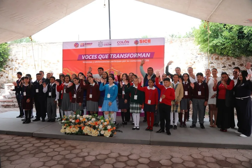 Estudiantes de Colón asumen cargos municipales por un día en programa educativo
