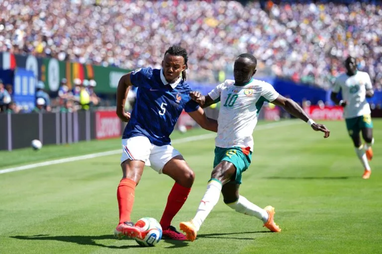 Francia apuesta a su racha goleadora para asegurar pase en el Mundial 2026