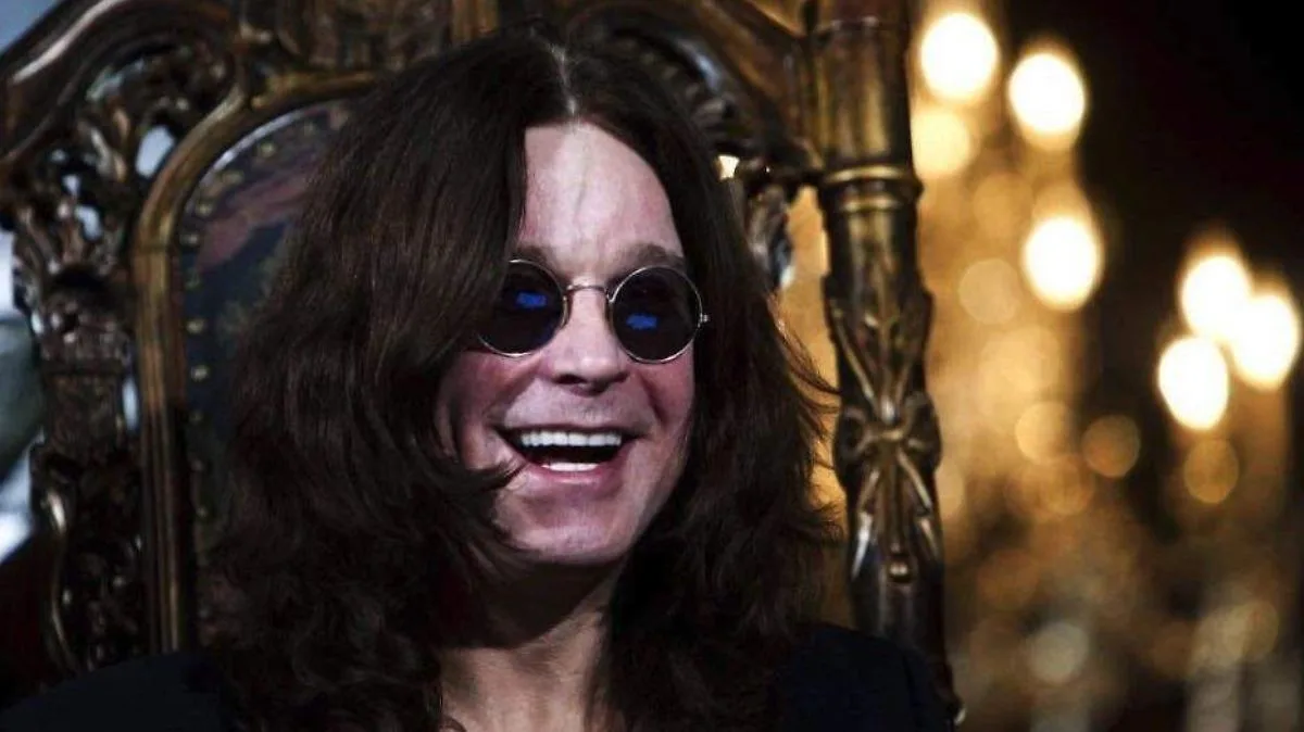 Francia homenajea a Ozzy Osbourne con una imponente estatua en honor al ícono del rock