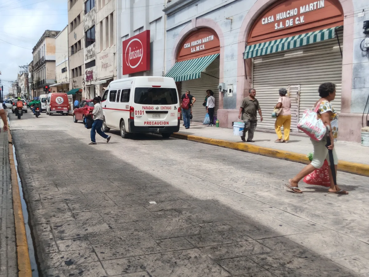Fuertes lluvias y suspensión de actividades afectan al comercio en Mérida