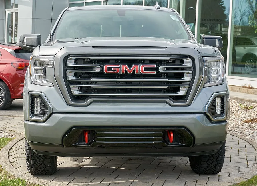 General Motors impulsa que autos eléctricos devuelvan energía a la red en momentos de alta demanda