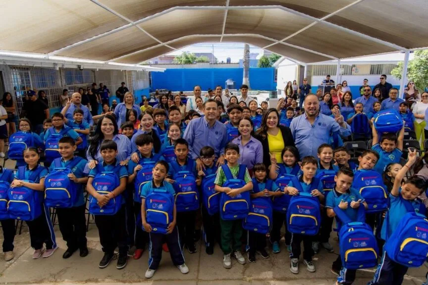Gobierno de Chihuahua entregará kits escolares a más de 280 primarias para aliviar gastos familiares