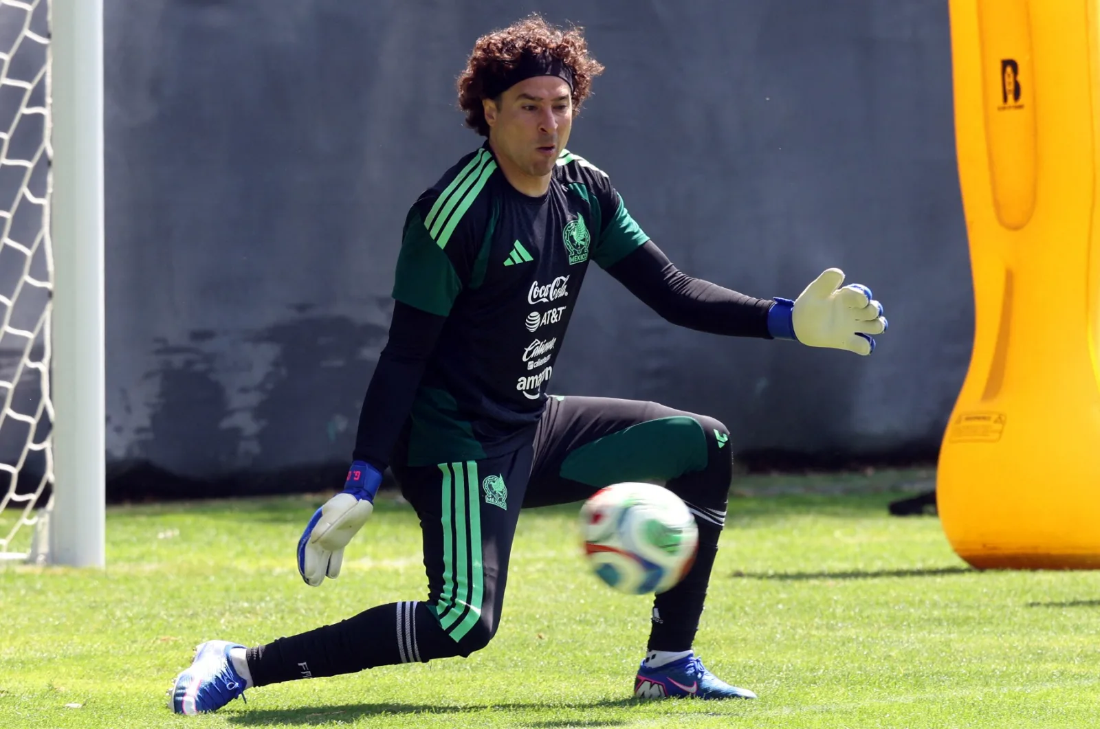 Guillermo Ochoa se emociona al leer la carta de su hija en el Mundial 2026