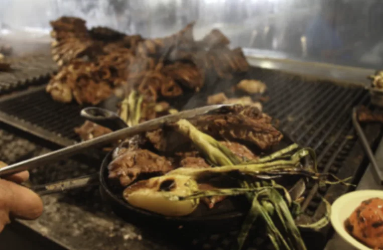 Hombre muere tras explosión al encender asador durante reunión familiar en Coahuila