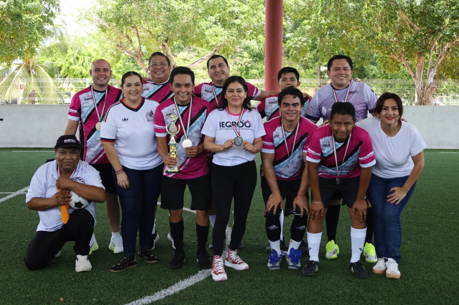 IEQROO une deporte y convivencia para celebrar el Día del Padre con torneo de fútbol