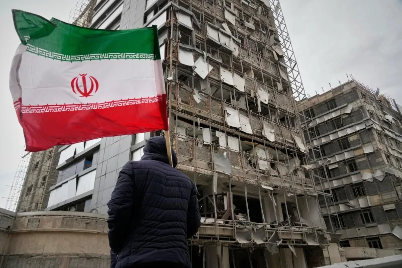 Irán detiene temporalmente su ofensiva contra Israel tras intercambio bélico intenso