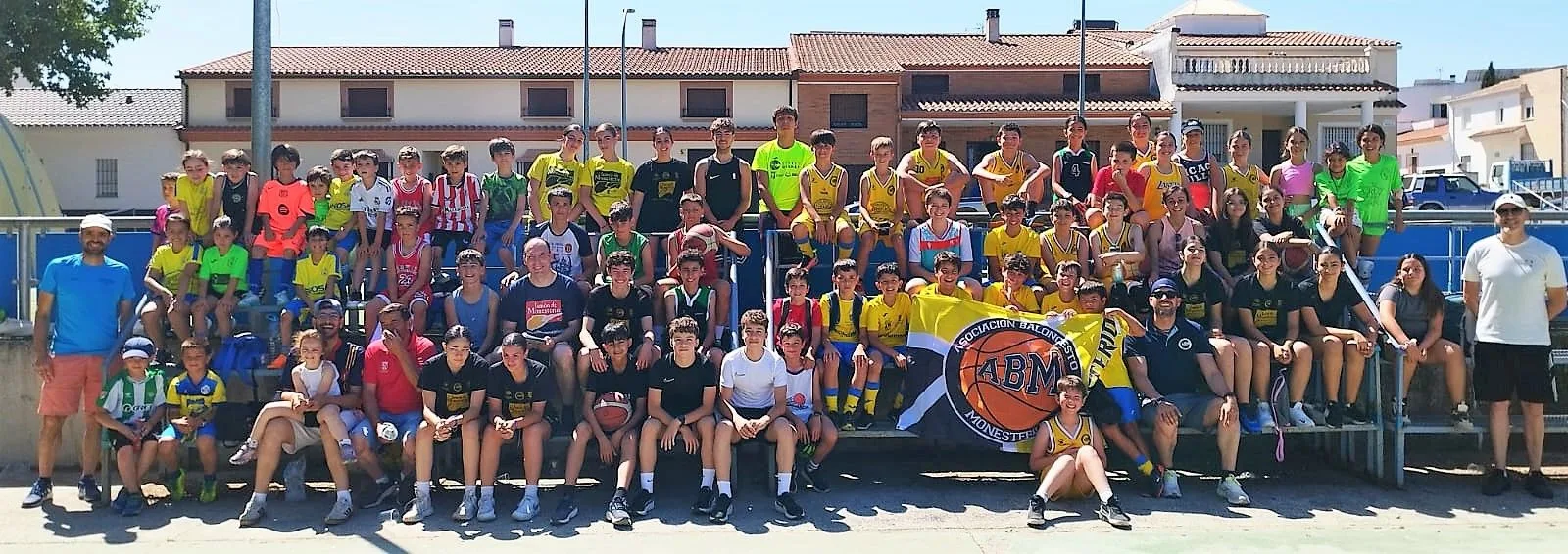 La Diputación de Badajoz impulsa el deporte en Monesterio con subvenciones a tres asociaciones
