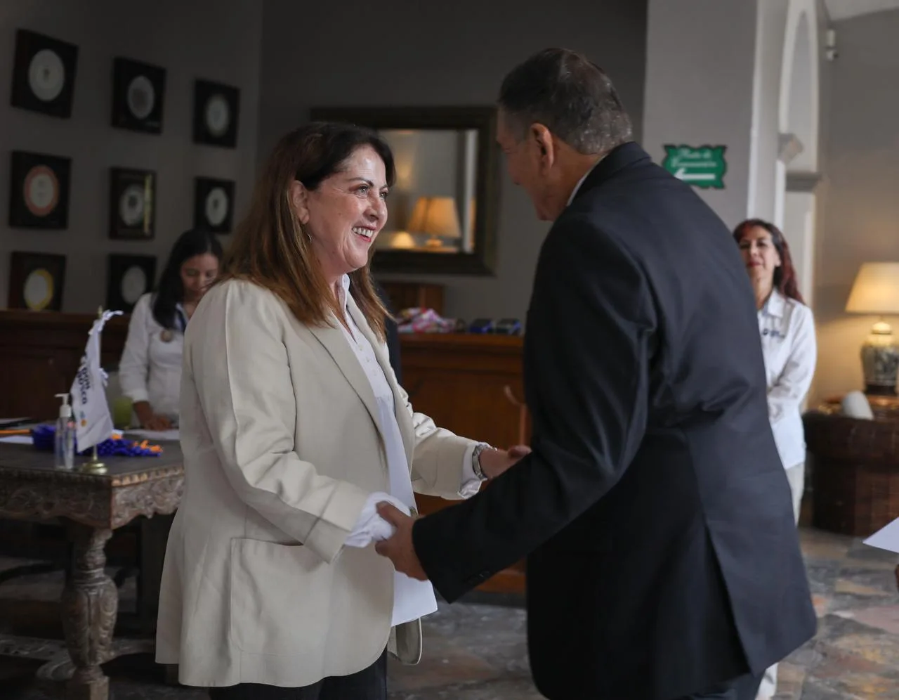 Margarita González Saravia reafirma apoyo a proyectos educativos para la niñez y juventud en Morelos
