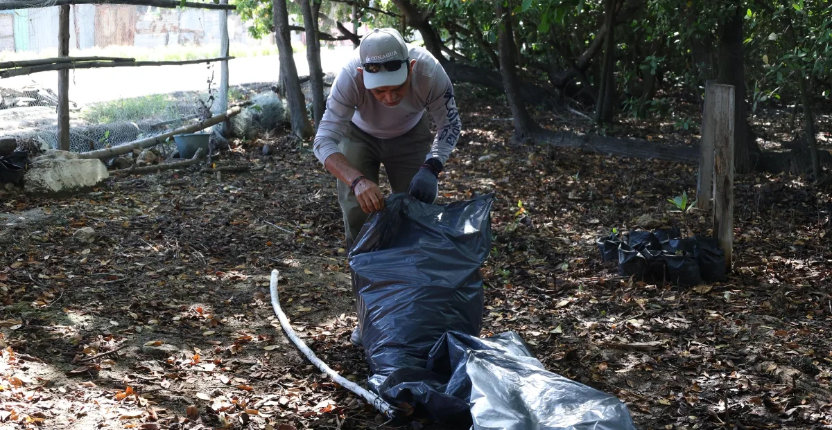 Más de una tonelada de basura fue retirada del Estero-Ciénaga de Progreso en campaña comunitaria