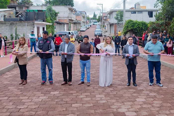 Mejoran infraestructura urbana con rehabilitación de calle Tenazas en Salvador Escalante