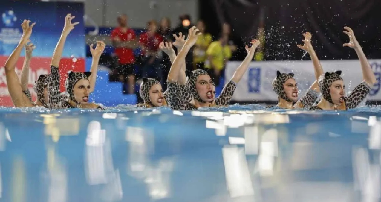 México logra medalla de bronce en natación artística en competencia mundial en Canadá