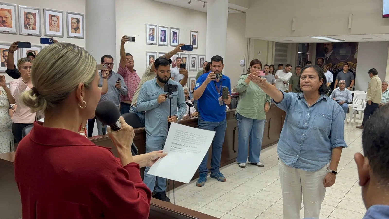 Minerva Osuna asume como alcaldesa provisional de Mazatlán tras licencia de Estrella Palacios