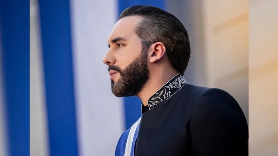 Nayib Bukele inscribe su precandidatura para un tercer mandato en El Salvador