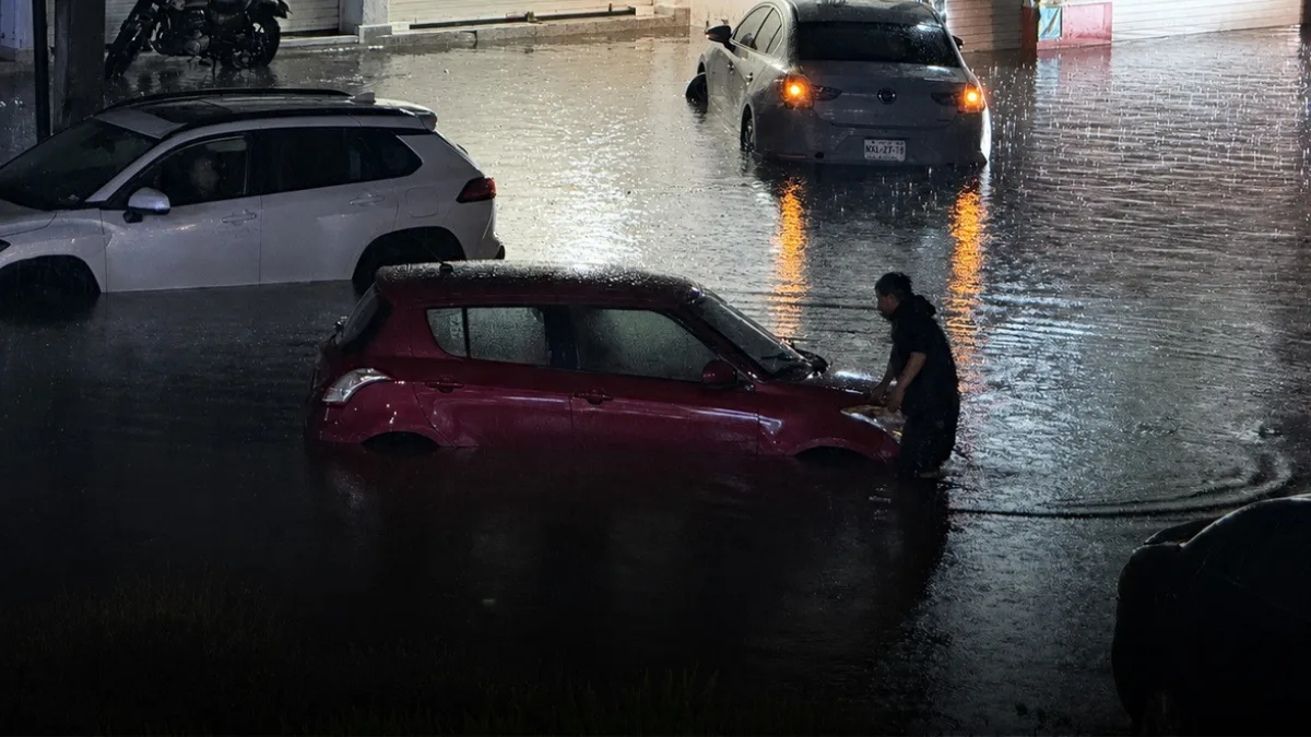 Nuevas inundaciones paralizan el tráfico en Metepec tras intensas lluvias