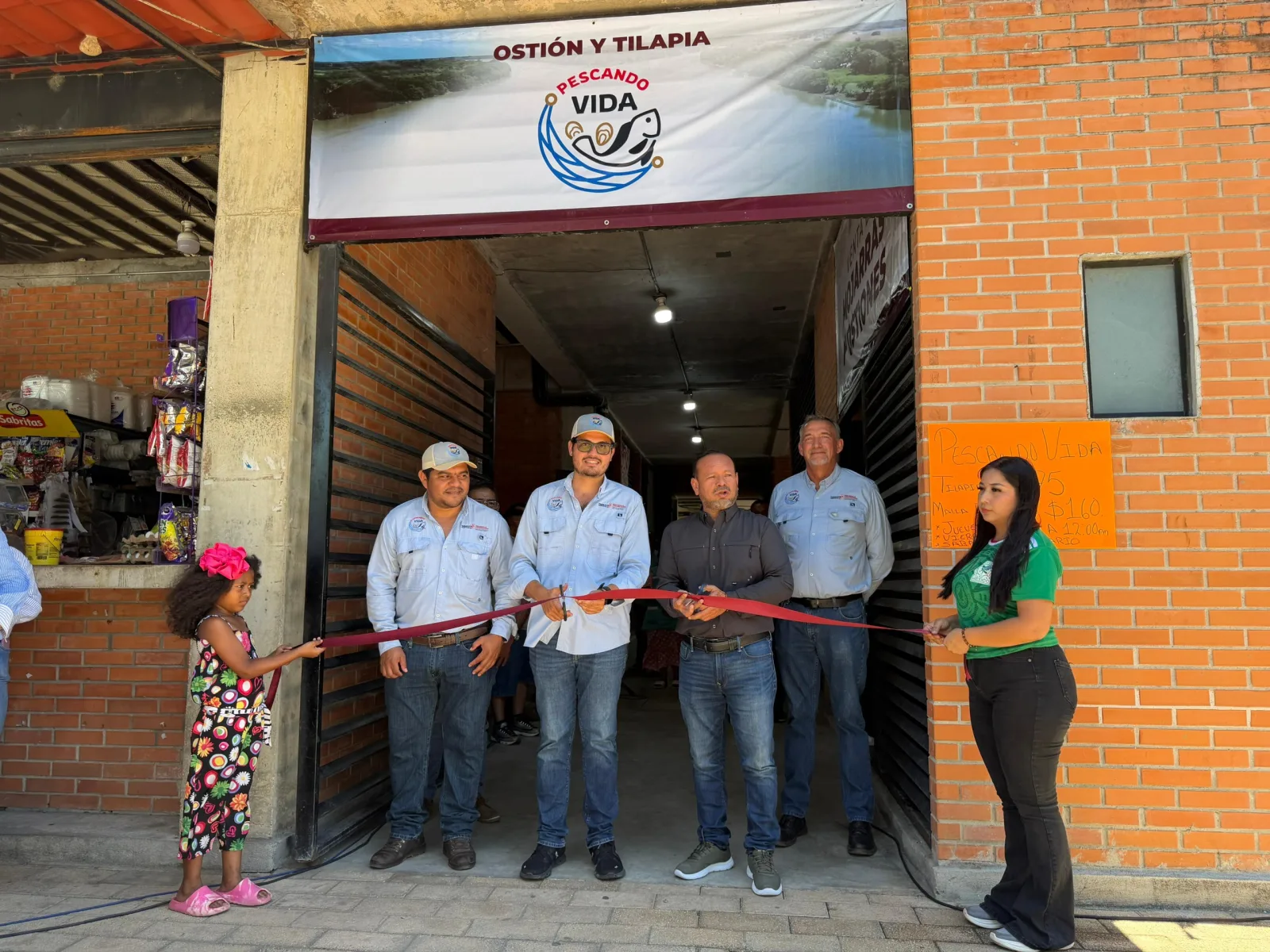 Nuevo punto de venta en Cárdenas impulsa comercio directo de tilapia y ostión