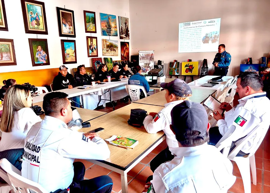 Policía Turística capacita a más de 1,000 servidores públicos en atención al visitante y primeros auxilios