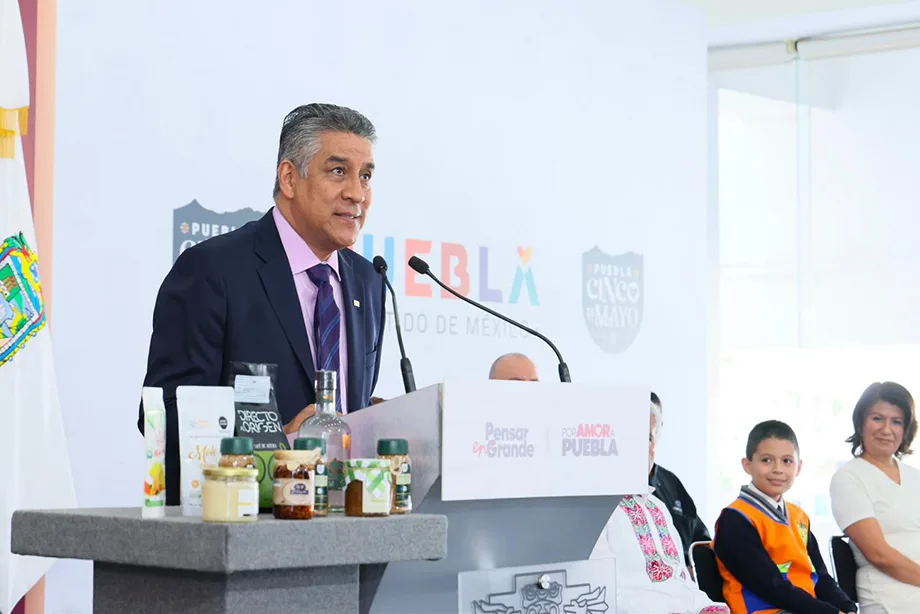 Puebla impulsa nuevo bachillerato tecnológico en enfermería con programas en cinco regiones