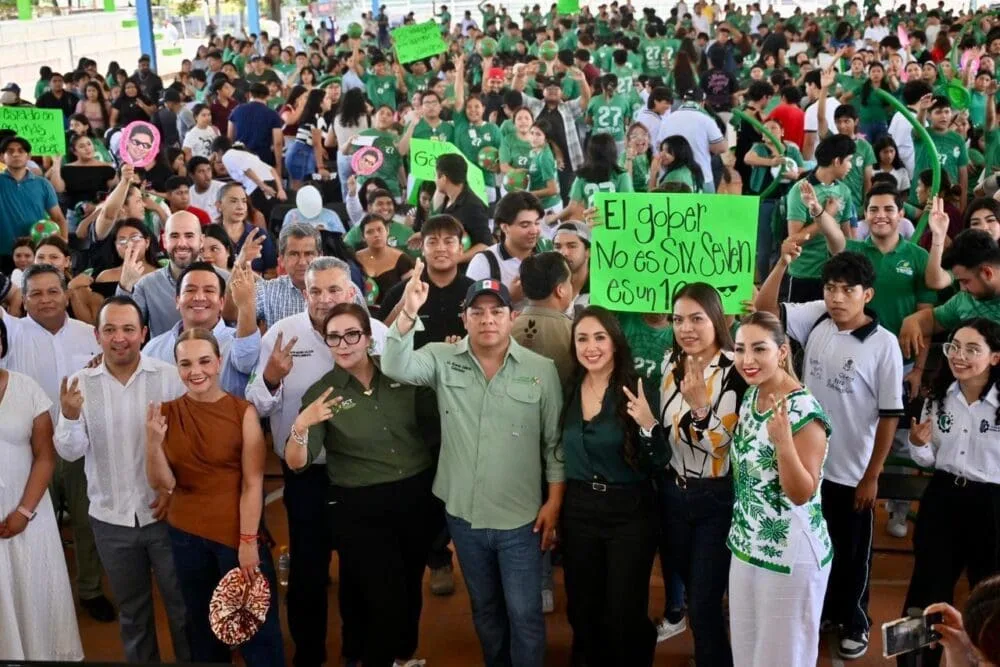 Ricardo Gallardo impulsa comités estudiantiles para mejorar movilidad y apoyos en Ciudad Valles