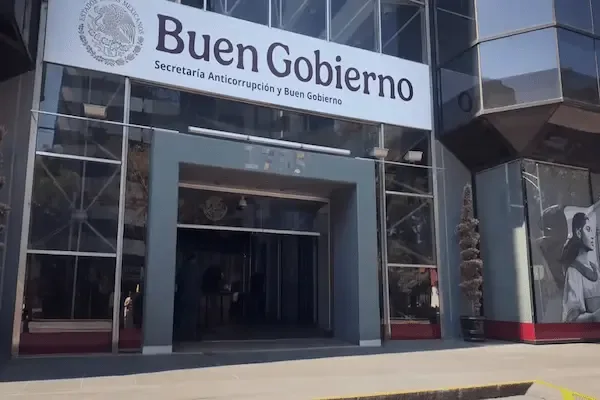 Secretaría Anticorrupción impone sanciones a 13 funcionarios federales por diversas irregularidades