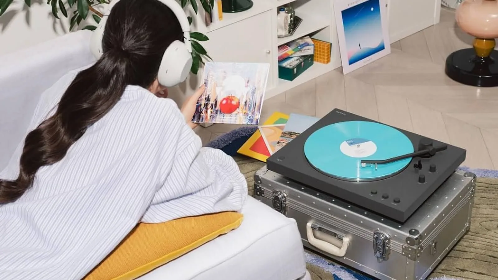 Sony lanza en oferta un tocadiscos con reproducción automática y Bluetooth para vinilos