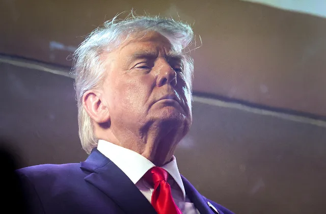 Trump advierte a Irán tras escalada de ataques y bloqueo en negociaciones