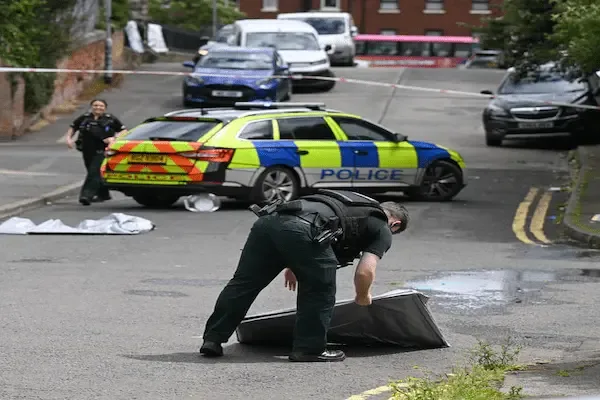 Violentas protestas en Belfast tras apuñalamiento atribuido a refugiado sudanés