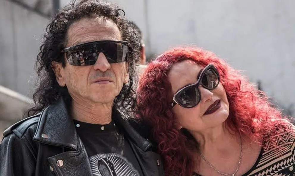 Alex y Chela Lora preparan una bioserie que contará la historia de El Tri