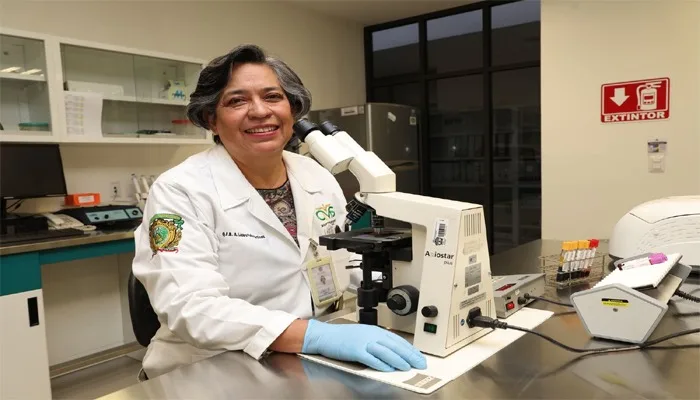 Alicia Lucero Peña: más de tres décadas dedicadas al diagnóstico clínico en la UAEMéx