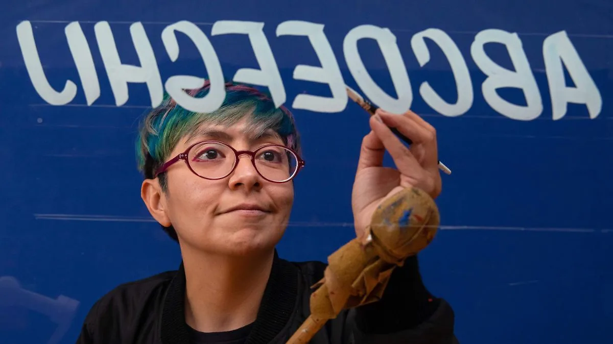Alina Kiliwa desafía convenciones con su compromiso artístico y social