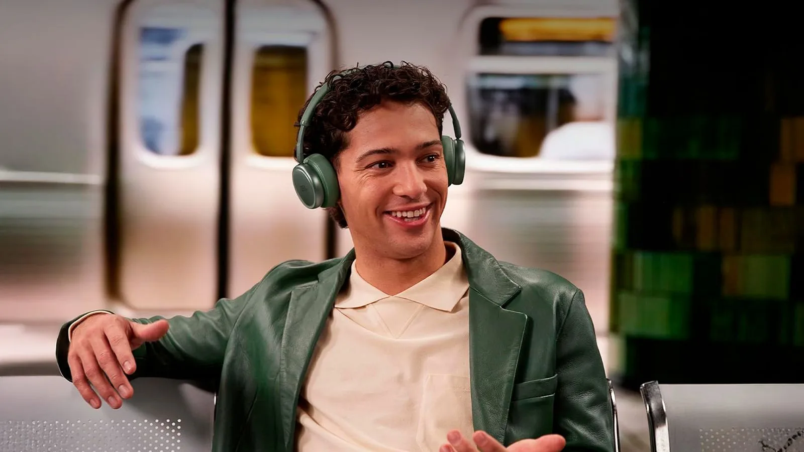 Amazon reduce el precio de los JBL Live 680NC, una alternativa destacada a AirPods Max