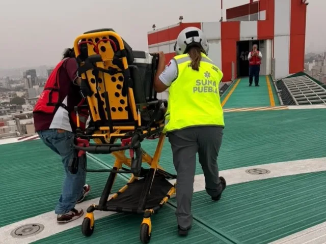 Coordinan traslado aéreo urgente de hígado para trasplante entre Puebla y CDMX