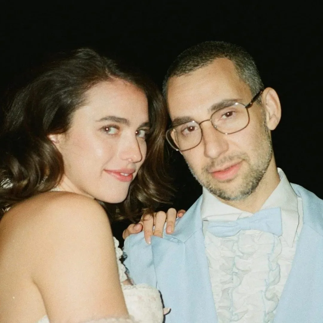 Crecen los rumores de separación entre Margaret Qualley y Jack Antonoff tras ausencia en boda