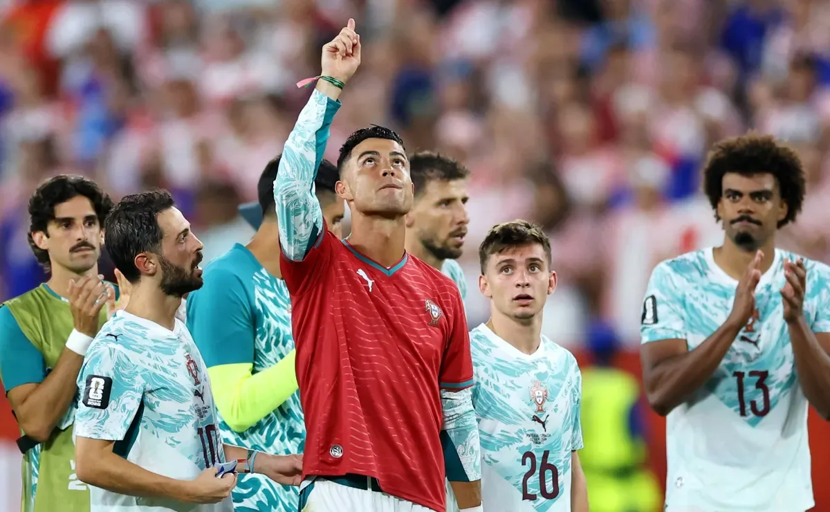 Cristiano Ronaldo rinde homenaje a Diogo Jota tras la victoria de Portugal sobre Croacia