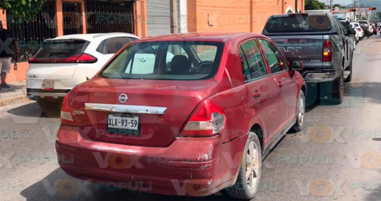 Descuido al volante causa choque por alcance en centro de Ciudad Victoria