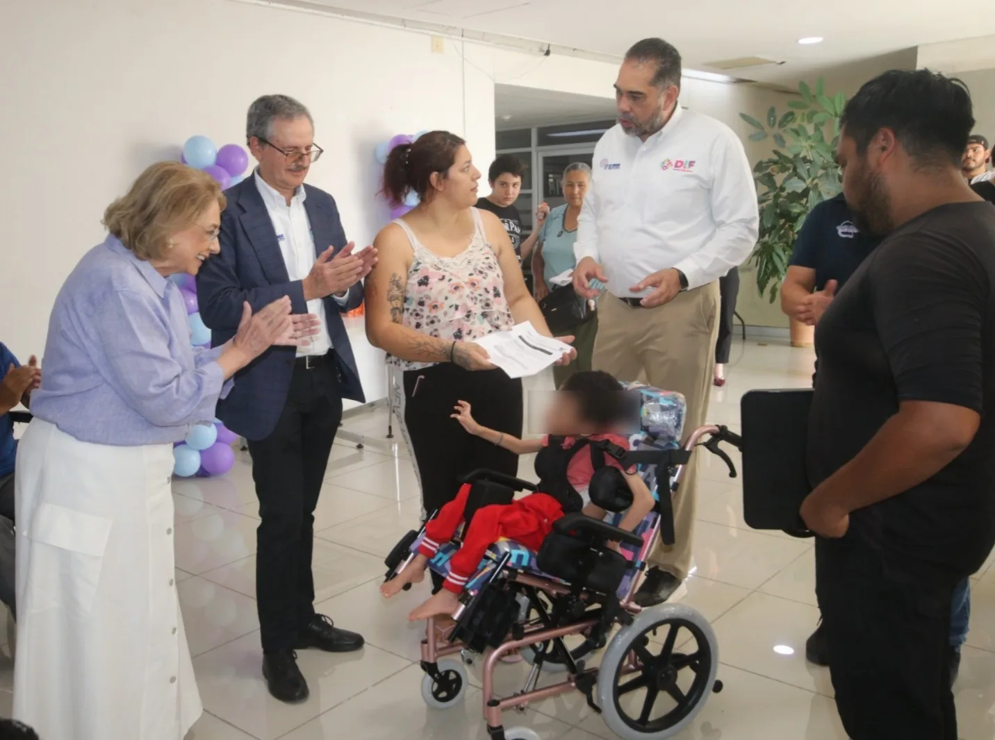 DIF Estatal entrega aparatos funcionales a más de 120 familias en Chihuahua