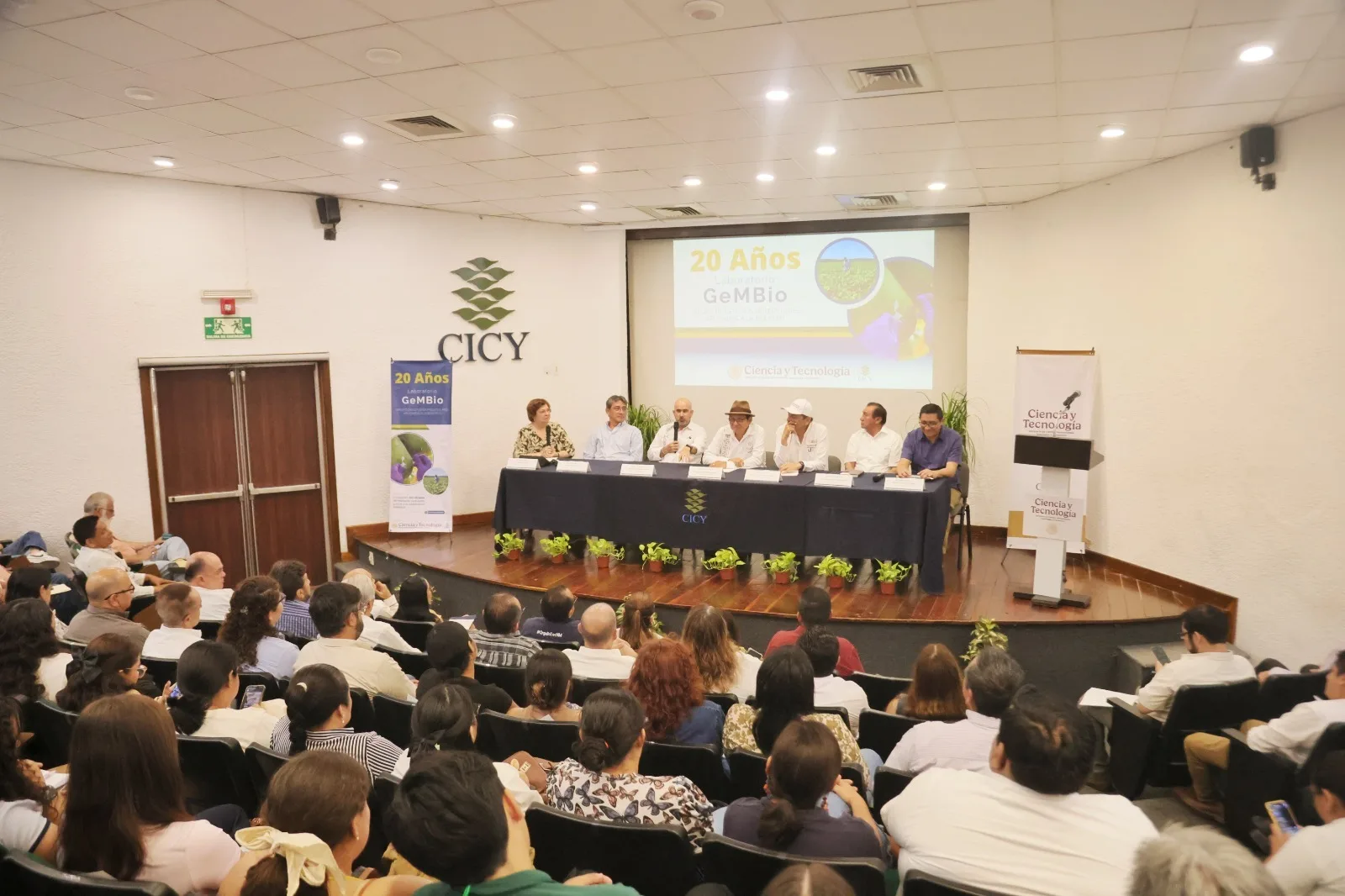 El CICY impulsa la transformación agrícola en el sur-sureste con biotecnología aplicada