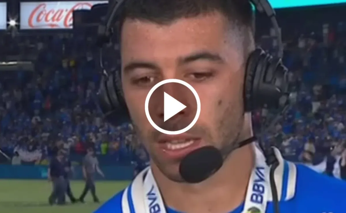 Erik Lira deja entrever su salida de Cruz Azul y confirma negociaciones con Europa