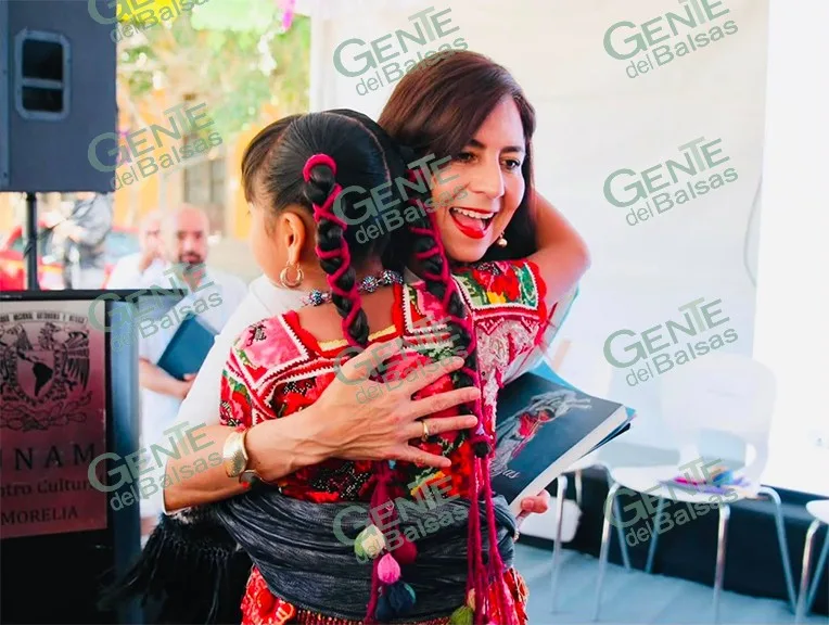 Gaby Molina resalta avance histórico para mujeres indígenas en Michoacán