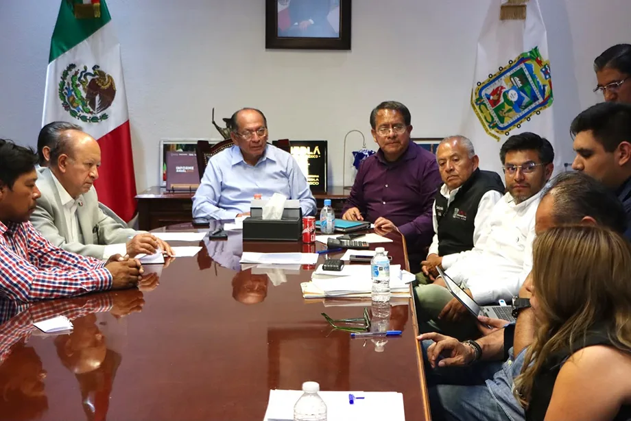 Gobierno federal y estatal acuerdan apoyo directo para Santa María La Alta y fin a bloqueos