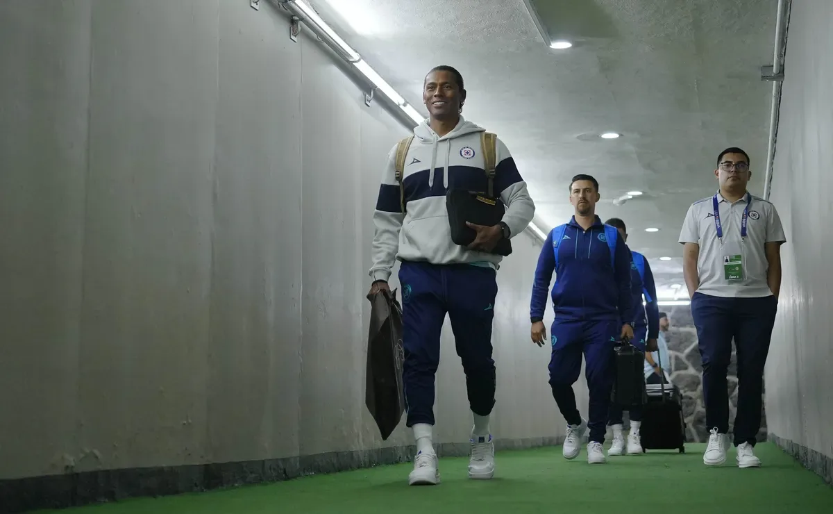 Joel Huiqui evalúa a jóvenes promesas que regresan a Cruz Azul para Liga Expansión