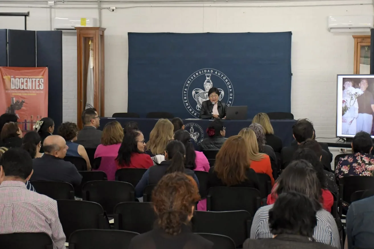 La BUAP impulsa innovación educativa en ciencias experimentales del nivel medio superior