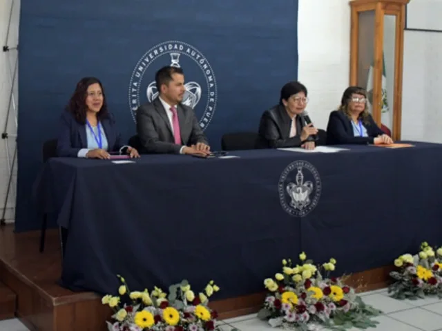 La BUAP impulsa la innovación en la enseñanza de ciencias experimentales en bachillerato