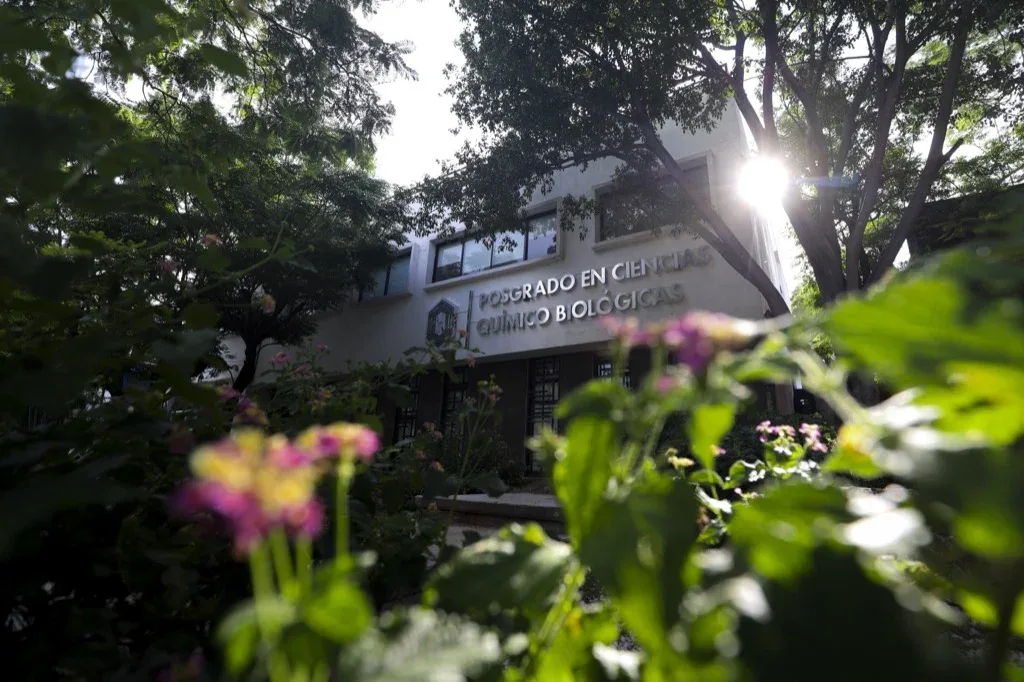 La Facultad de Química de la UAQ conmemora 75 años de formación e innovación científica