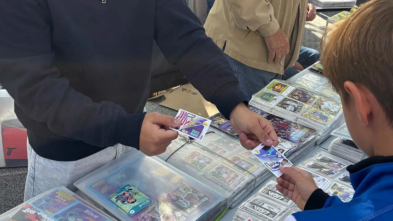 La plaza de Madrid donde el intercambio de cromos y las bravas forman tradición del Mundial