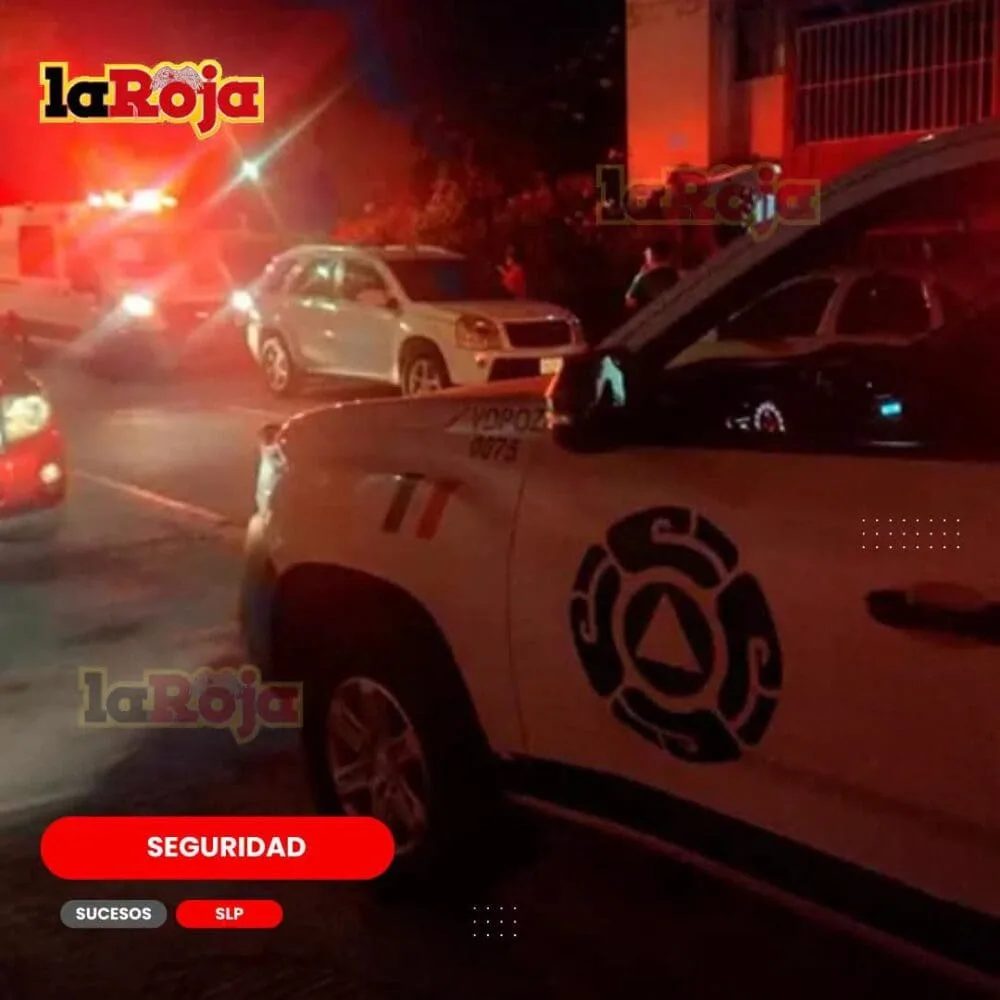 Menor hospitalizado tras caída desde la azotea en fraccionamiento local