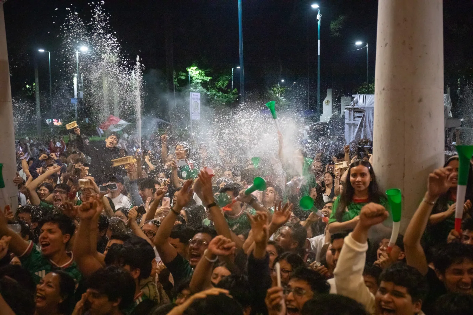 México avanza a octavos del Mundial con una generación joven y cohesionada